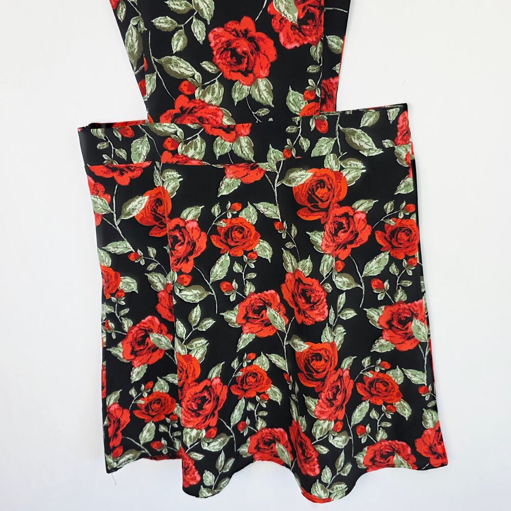 Pinafore Dress Size large Black Red Rose Floral Cottagecore Grunge Dark Romantic - Picture 11 of 15